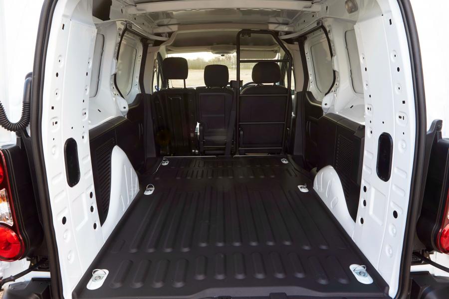 Багажник Citroen Berlingo Van L2 Full Electric 2017 года  (UK) (фото 10 из 14)